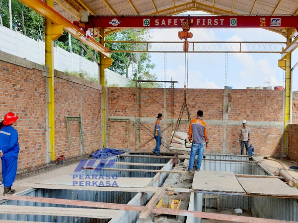 Portofolio Proyek Shelter Jambi: Konstruksi Bangunan Baja Shelter & Instalasi Overhead Crane Single Girder 2 Ton