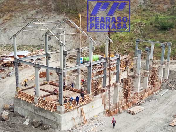 Fabrikasi Konstruksi Pabrik Gudang Hoist Crane