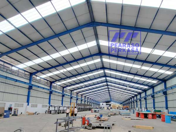 Fabrikasi Konstruksi Pabrik Gudang Hoist Crane