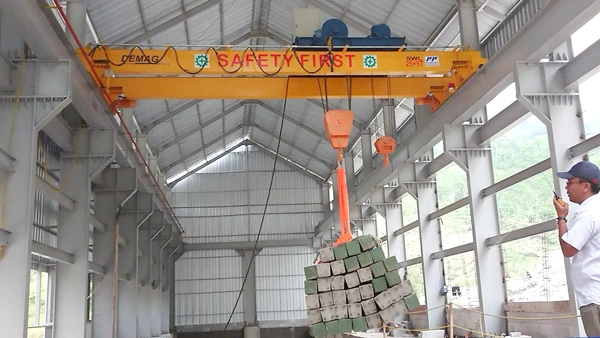 uji test angkat hoist crane double girder 25 ton banjarnegara